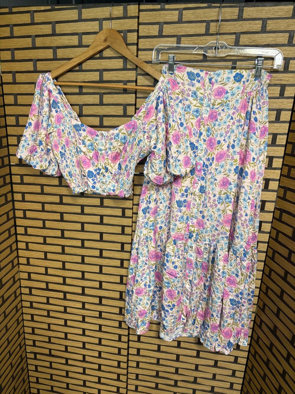 Salt Water Luxe Pink Floral Two Piece Skirt Set‎ Size Medium